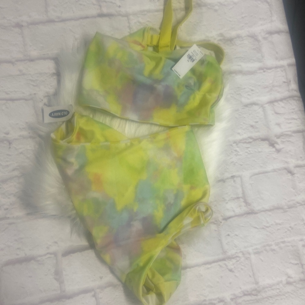 Old Navy Swimsuit (Reversible) NWT Women’s 2 swimsuit in one ♥️
